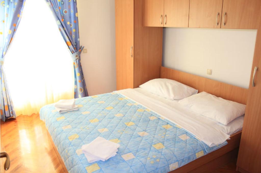 Cosmic Gate Apartments (Adults Only) Novalja Exterior photo