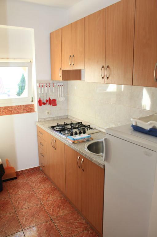 Cosmic Gate Apartments (Adults Only) Novalja Exterior photo