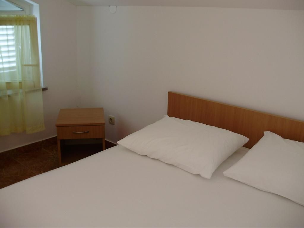 Cosmic Gate Apartments (Adults Only) Novalja Exterior photo