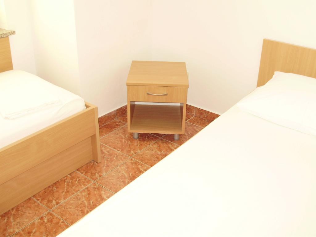 Cosmic Gate Apartments (Adults Only) Novalja Exterior photo