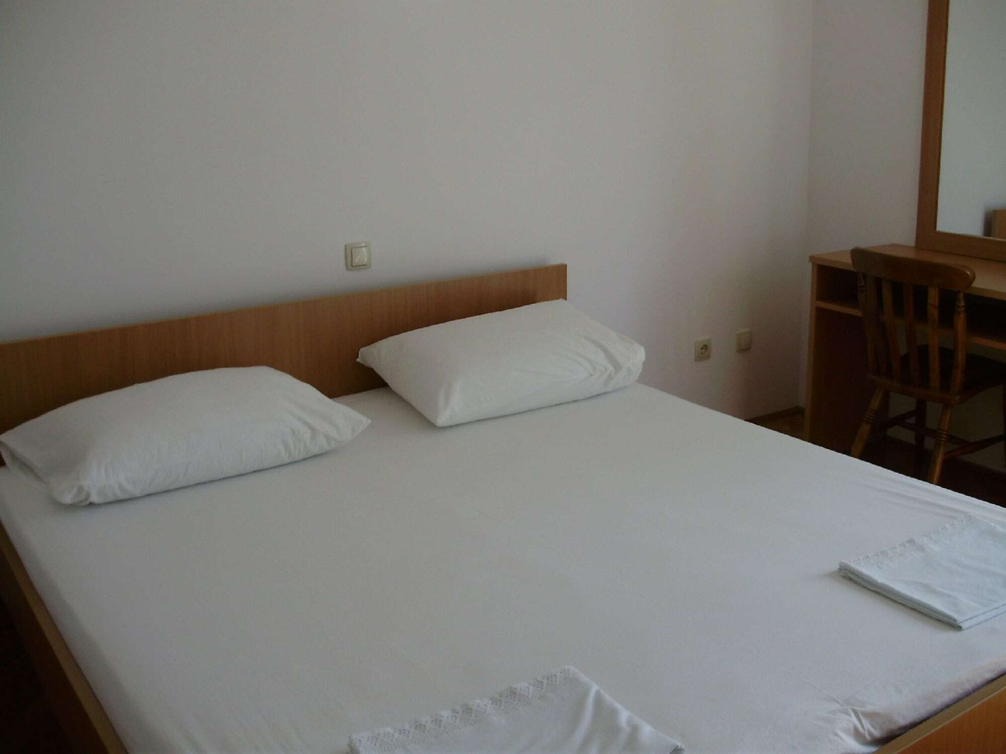 Cosmic Gate Apartments (Adults Only) Novalja Exterior photo